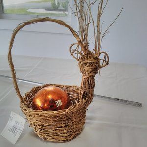 Reindeer wicker weaved basket with Handle- NWT